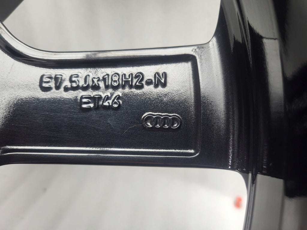 1x Alufelge 18 Zoll 7.5" 5x112 46ET Glanz Graphit 82A601025Q Audi A1 Mg FEL6694230107qp
