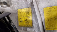 Laden Sie das Bild in den Galerie-Viewer, Frontscheinwerfer Mercedes-Benz W220 A2208200861 Xenon Rechts Headlight SCH7756241320ph