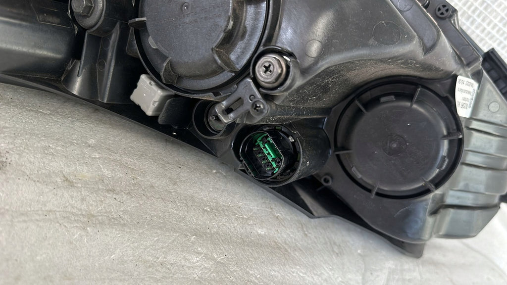 Frontscheinwerfer Kia Ceed J7921-11020 Rechts Scheinwerfer Headlight