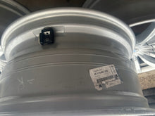 Load image into Gallery viewer, 4x Alufelge 19 Zoll 8.5" 5x112 25ET 6861225 BMW G30 G01 G11 G12 G20 Rim Wheel FEL7214526610ko
