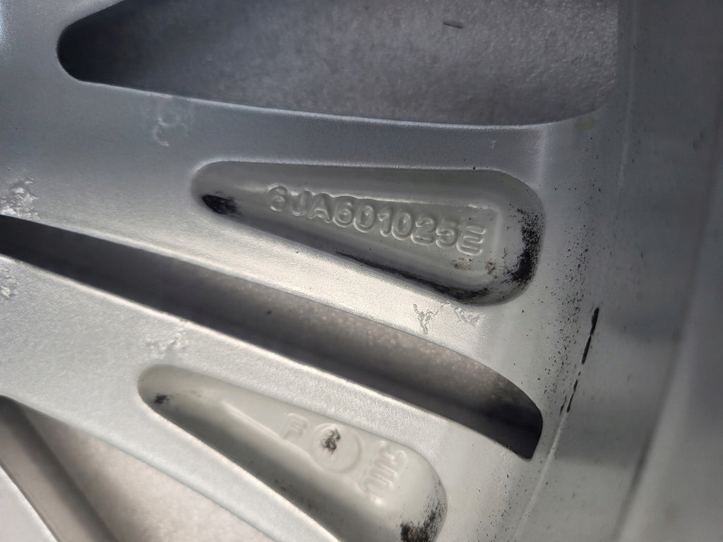 1x Alufelge 17 Zoll 7.0" 5x100 46ET Glanz Silber 6JA601025E Seat Toledo