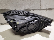 Laden Sie das Bild in den Galerie-Viewer, Frontscheinwerfer Audi Q3 83A941033 Full LED Links Scheinwerfer Headlight