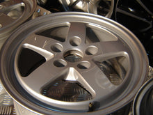 Load image into Gallery viewer, 4x Alufelge 16 Zoll 7.0" 5x112 35ET Glanz Silber 8W0601025 Audi A4 B9 Rim Wheel FEL1812088054mz