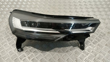 Laden Sie das Bild in den Galerie-Viewer, Frontscheinwerfer Renault Captur II 260107674R LED Rechts Scheinwerfer Headlight SCH4720904228jj