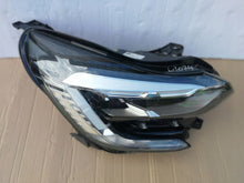 Load image into Gallery viewer, Frontscheinwerfer Renault Captur II 260104095R Full LED Rechts Headlight SCH7439880315al