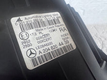 Load image into Gallery viewer, Frontscheinwerfer Mercedes-Benz W204 A2048204439 Rechts Scheinwerfer Headlight SCH4660583525io
