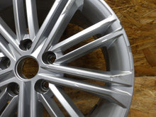 Load image into Gallery viewer, 1x Alufelge 17 Zoll 7.0&quot; 5x112 49ET 5F0601025S Seat Leon Rim Wheel