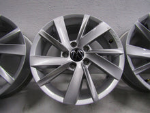 Laden Sie das Bild in den Galerie-Viewer, 4x Alufelge 16 Zoll 46ET 5H0071496 VW Golf VIII Jetta Rim Wheel FEL9082636811qs