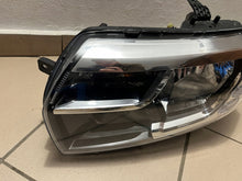 Laden Sie das Bild in den Galerie-Viewer, Frontscheinwerfer Dacia Logan Sandero II Links Scheinwerfer Headlight SCH2175135050yv