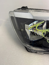 Laden Sie das Bild in den Galerie-Viewer, Frontscheinwerfer VW Crafter 7C1941006B Rechts Scheinwerfer Headlight SCH3494162110ab