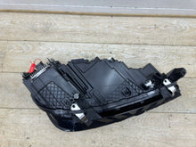 Laden Sie das Bild in den Galerie-Viewer, Frontscheinwerfer BMW IX I20 5A3CEA1-03 Laser Ein Stück (Rechts oder Links) SCH8088805579rv