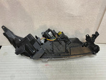Laden Sie das Bild in den Galerie-Viewer, Frontscheinwerfer Mitsubishi Eclipse Cross I W3153 Full LED Links Headlight SCH5782889295ws