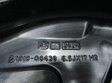 Load image into Gallery viewer, 1x Alufelge 17 Zoll 6.5" 4x100 50ET 52910-Q0430 Hyundai Bayon Rim Wheel FEL6610140369ji