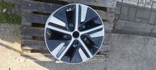 Laden Sie das Bild in den Galerie-Viewer, 1x Alufelge 16 Zoll 6.5&quot; 5x114.3 45ET Glanz Silber 52910-12800 Kia Rim Wheel