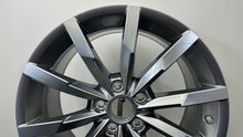 Load image into Gallery viewer, 1x Alufelge 18 Zoll 8.0" 5x112 44ET Glanz Grau 3G0601025Q VW Rim Wheel FEL1040525032mp