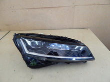 Laden Sie das Bild in den Galerie-Viewer, Frontscheinwerfer Skoda Superb III 3V1941016D Rechts Scheinwerfer Headlight SCH6501100464wc