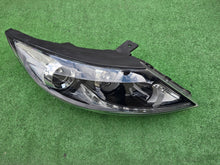 Laden Sie das Bild in den Galerie-Viewer, Frontscheinwerfer Kia Sportage 92102-3U250 LED Rechts Scheinwerfer Headlight SCH4496812564cj