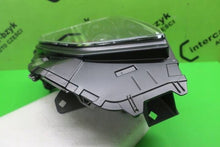 Laden Sie das Bild in den Galerie-Viewer, Frontscheinwerfer Mitsubishi Eclipse Cross 26010WB10P Rechts Headlight