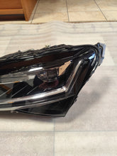 Load image into Gallery viewer, Frontscheinwerfer Skoda Superb 3V1941015D Links Scheinwerfer Headlight SCH2756590687sz