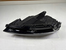 Laden Sie das Bild in den Galerie-Viewer, Frontscheinwerfer Skoda Superb III 3V1941016D LED Rechts Scheinwerfer Headlight