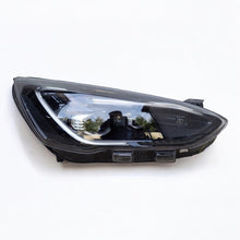 Laden Sie das Bild in den Galerie-Viewer, Frontscheinwerfer Ford Focus JX7B-13E016-CE Full LED Rechts Headlight