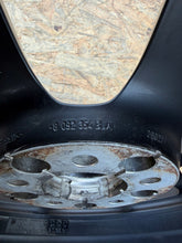 Laden Sie das Bild in den Galerie-Viewer, 1x Alufelge 18 Zoll 8.0" 5x112 54ET Glanz 8092354 BMW Rim Wheel FEL6094940185rs