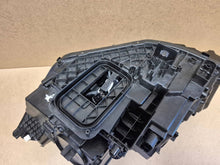 Laden Sie das Bild in den Galerie-Viewer, Frontscheinwerfer Mercedes-Benz W247 A2479066401 LED Rechts Headlight SCH1268244365ce