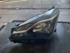 Frontscheinwerfer Toyota Yaris Links Scheinwerfer Headlight