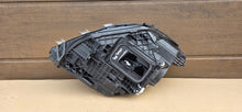 Laden Sie das Bild in den Galerie-Viewer, Frontscheinwerfer Mercedes-Benz W247 A2479063504 Links Scheinwerfer Headlight SCH3838483115zl