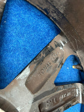 Laden Sie das Bild in den Galerie-Viewer, 1x Alufelge 18 Zoll 7.0" 5x100 39ET 2GM601025 VW T-Cross Rim Wheel FEL5251442985if