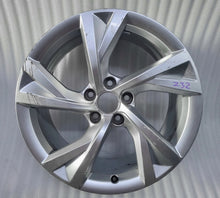 Load image into Gallery viewer, 1x Alufelge 18 Zoll 8.0&quot; 5x112 40ET Glanz Silber 8W0601025EJ Audi A5 Rim Wheel