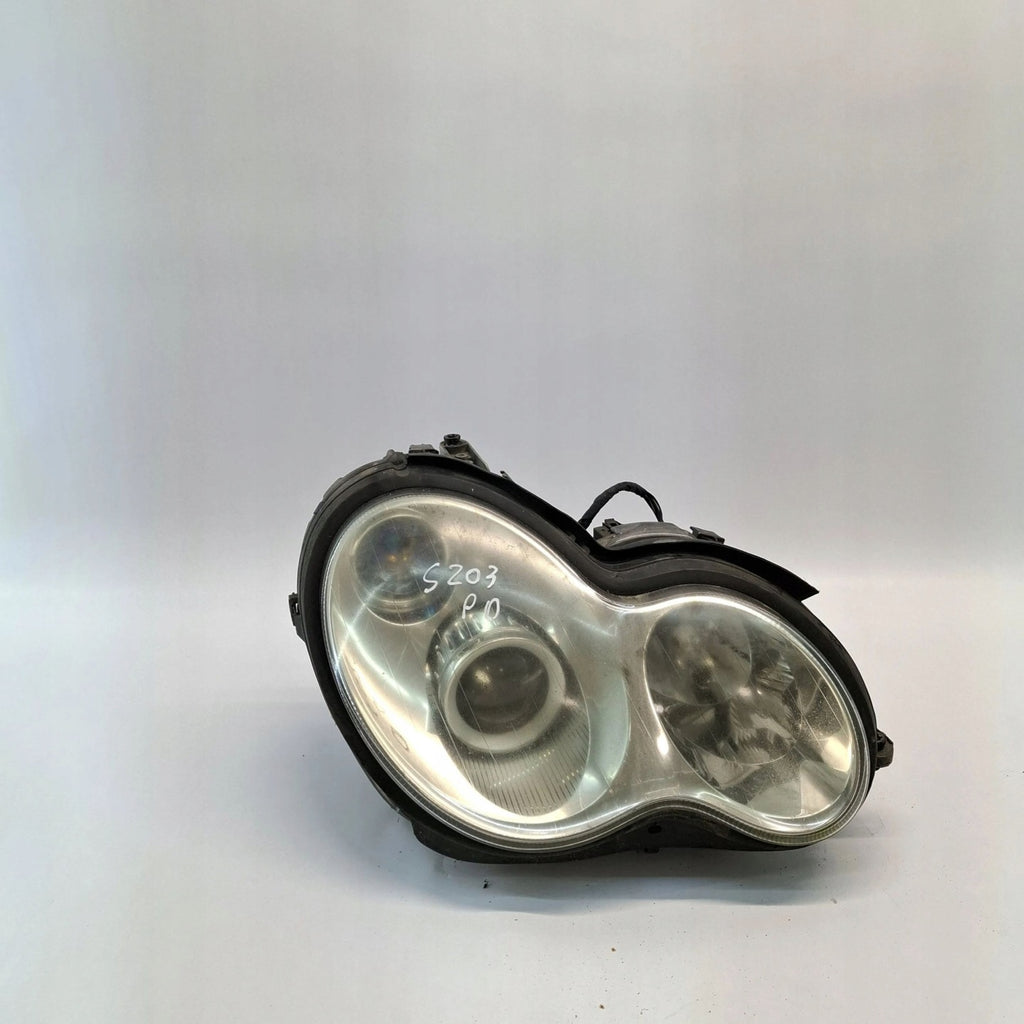 Frontscheinwerfer Mercedes-Benz W203 1307329088 Rechts Scheinwerfer Headlight SCH4621388638gh
