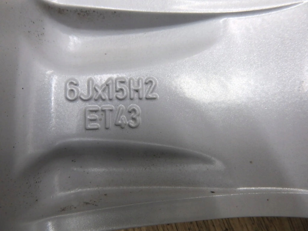 1x Alufelge 15 Zoll 6.0" 4x100 43ET 6Q0601025R VW Polo Rim Wheel FEL6536482105qz