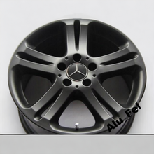 Load image into Gallery viewer, 1x Alufelge 17 Zoll 8.0&quot; 5x112 38ET A2114013602 Mercedes-Benz Rim Wheel