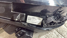 Load image into Gallery viewer, Frontscheinwerfer Kia Sportage R292112020 LED Rechts Scheinwerfer Headlight SCH1604459847os