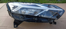 Laden Sie das Bild in den Galerie-Viewer, Frontscheinwerfer Dacia Sandero III Jogger 260104363R LED Rechts Headlight