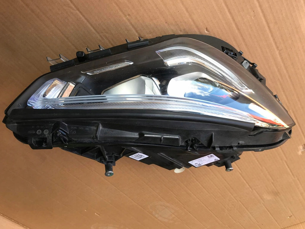 Frontscheinwerfer Mercedes-Benz Cla A1189062500 A1189062600 Rechts Headlight