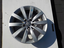 Load image into Gallery viewer, 1x Alufelge 17 Zoll 7.0&quot; 5x112 39ET 7N0601025C VW Sharan Rim Wheel