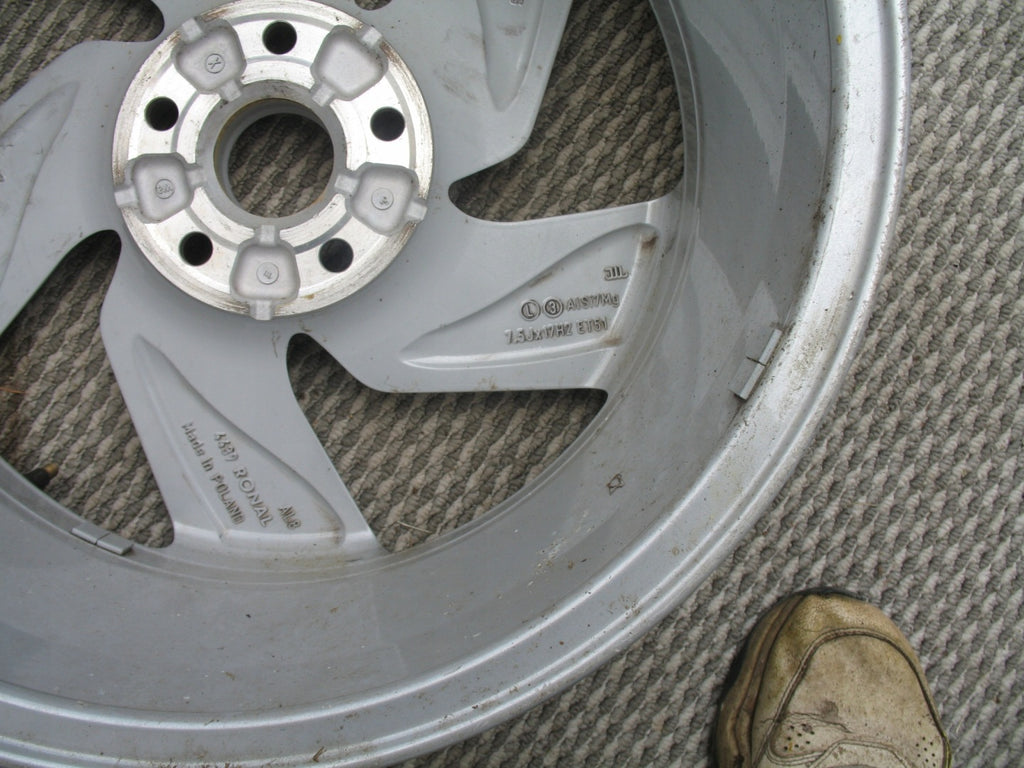 1x Alufelge 18 Zoll 7.5" 5x112 51ET Glanz Schwarz 5H0601025H VW Golf Viii FEL3822207143pl