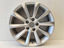 Laden Sie das Bild in den Galerie-Viewer, 1x Alufelge 17 Zoll 5x112 3G0601025C VW Passat B8 Rim Wheel FEL3286565990wt