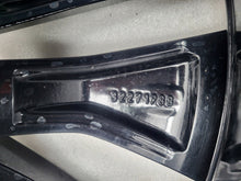 Laden Sie das Bild in den Galerie-Viewer, 1x Alufelge 18 Zoll 8.0" 5x108 42ET Glanz Silber 32271988 Volvo V60 S60 Iii FEL3652584863en