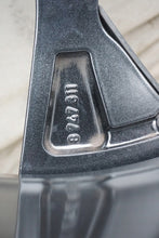 Load image into Gallery viewer, 1x Alufelge 20 Zoll 9.0" 5x112 42ET Glanz Schwarz 8747311 BMW G30 Rim Wheel FEL1596050774mo