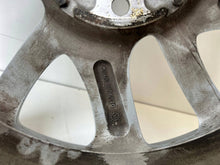 Laden Sie das Bild in den Galerie-Viewer, 1x Alufelge 17 Zoll 9965296570 Mazda 3 5 Rim Wheel FEL8828000033ag