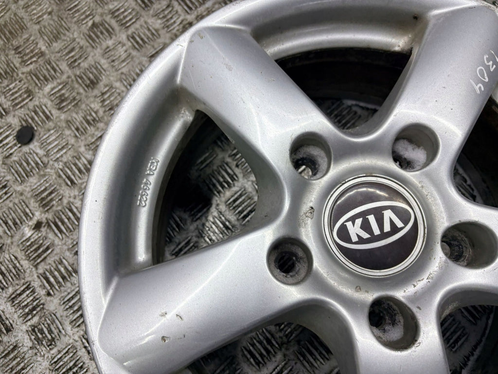 1x Alufelge 16 Zoll 5x139.7 KBA46622 Kia Sorento I Rim Wheel FEL8503398447ze