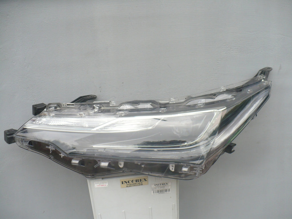 Frontscheinwerfer Toyota Corolla 81150-02L70 Links Scheinwerfer Headlight