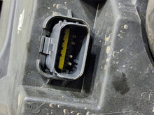 Laden Sie das Bild in den Galerie-Viewer, Frontscheinwerfer Citroën Berlingo 9806306280 Rechts Scheinwerfer Headlight SCH8096591112gl