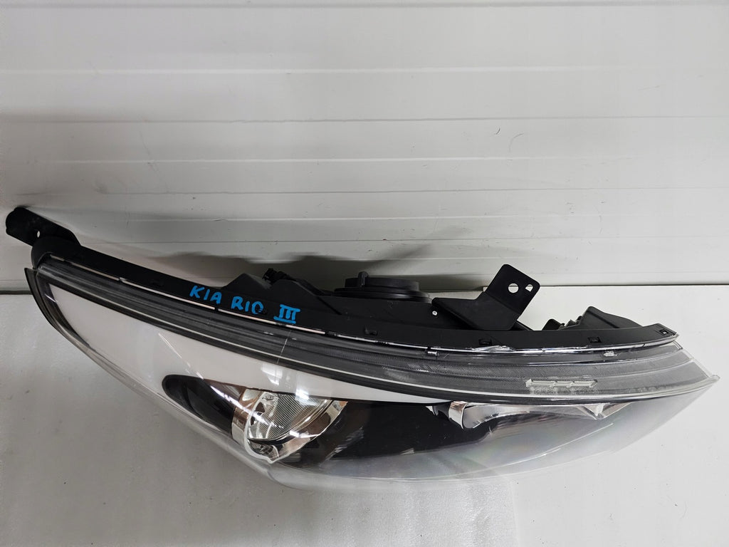 Frontscheinwerfer Kia Rio III LED Rechts Scheinwerfer Headlight