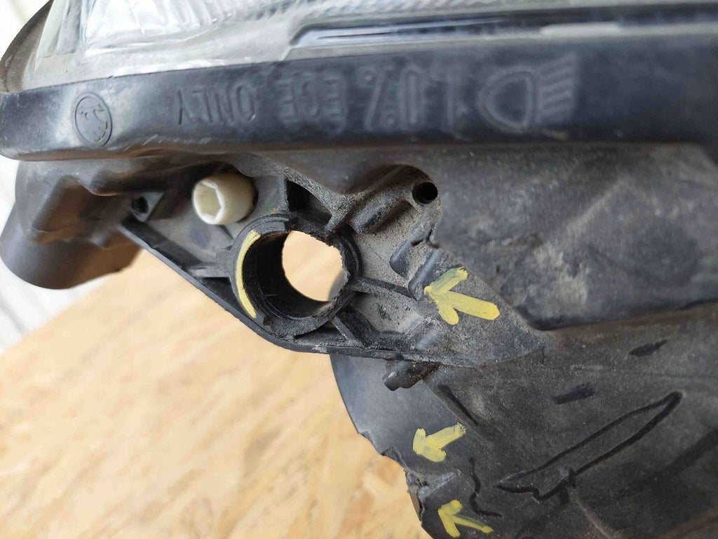 Frontscheinwerfer Skoda Superb I 3V1941017B Xenon Ein Stück (Rechts oder Links)