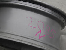 Laden Sie das Bild in den Galerie-Viewer, 1x Alufelge 16 Zoll 7.0&quot; 5x108 43ET Glanz Silber 8682441 Volvo Rim Wheel