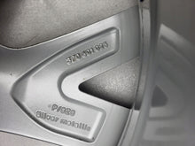 Load image into Gallery viewer, 1x Alufelge 19 Zoll 8.0" 5x112 44ET Glanz Silber 3P0601025 Skoda Superb FEL8050818213xz